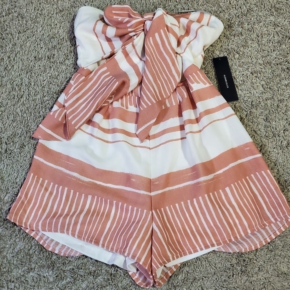 Lulus Bow Tied Top Romper New but Flawed